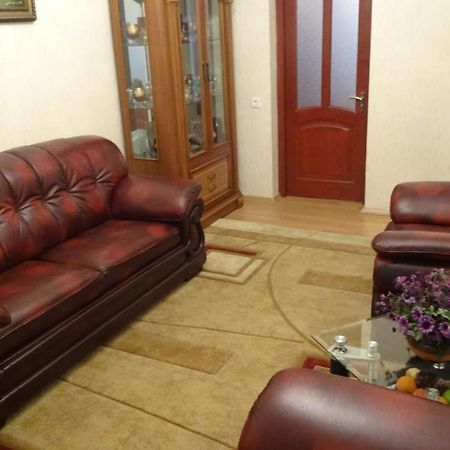 Apartment Vake-Saburtalo Тбилиси Екстериор снимка