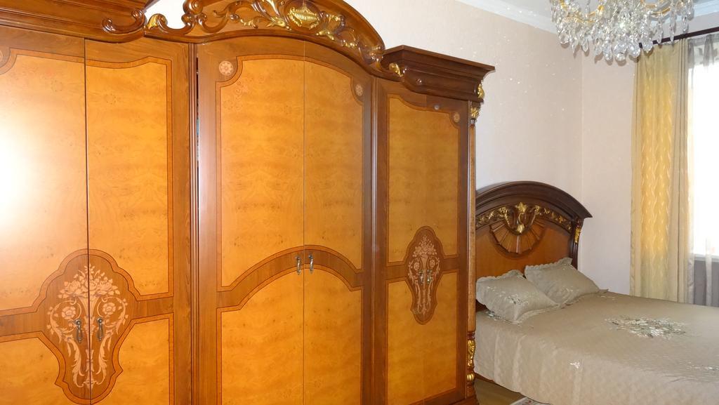Apartment Vake-Saburtalo Тбилиси Екстериор снимка