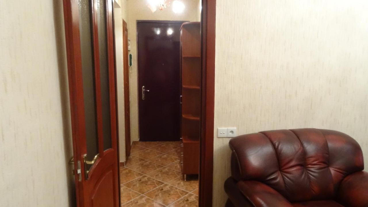 Apartment Vake-Saburtalo Тбилиси Екстериор снимка