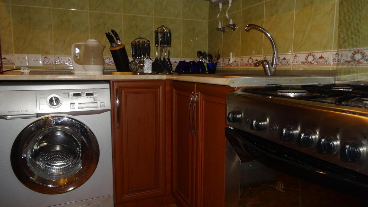 Apartment Vake-Saburtalo Тбилиси Екстериор снимка